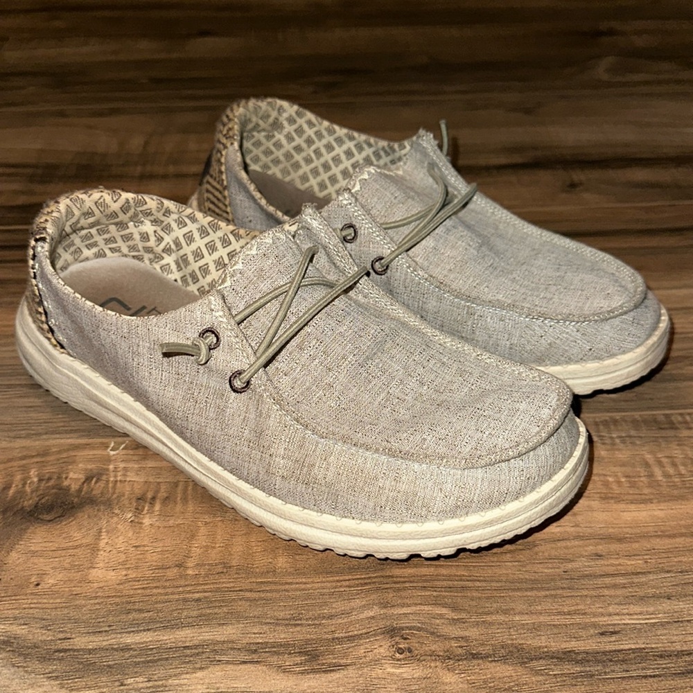 Hey Dude Wendy Size 7 Tan/Sage green Great used condition
